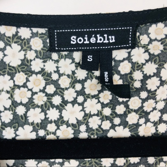 Sold!!! Soieblu Bell Sleeve Blouse - Picture 3 of 7